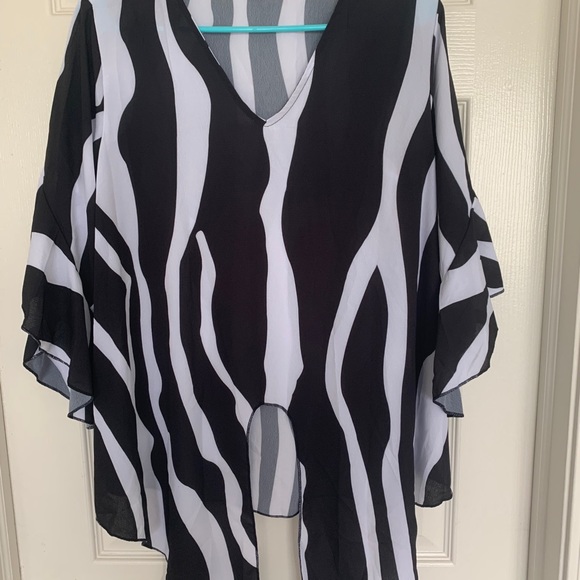 Tunic - Picture 2 of 2